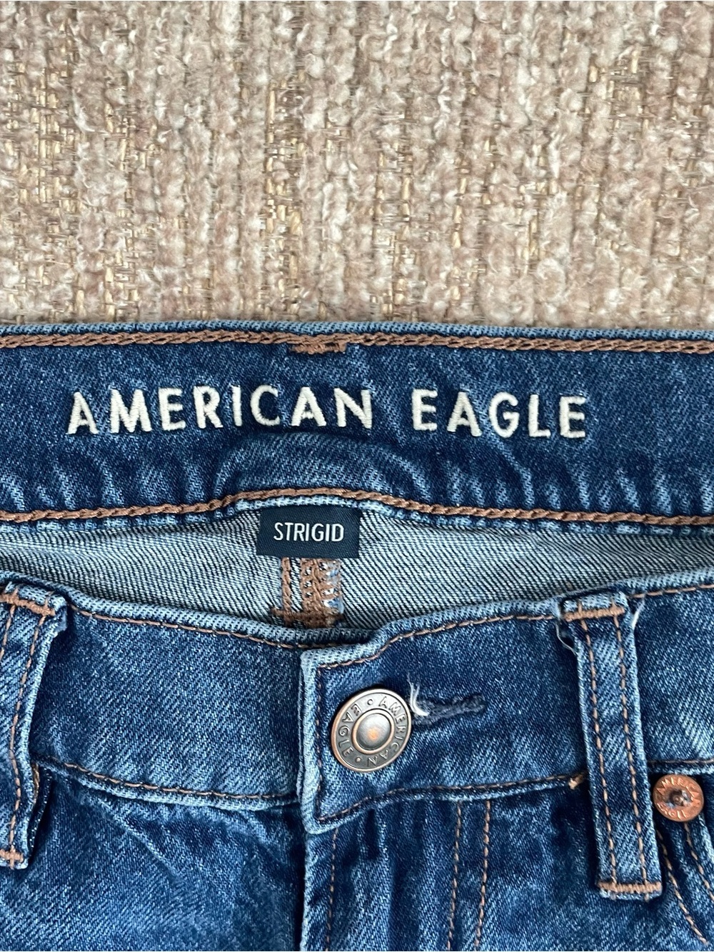 ‼️AMERICAN EAGLE‼️ High-Rise Wide Leg Jeans, Size 4 - Picture 2 of 4